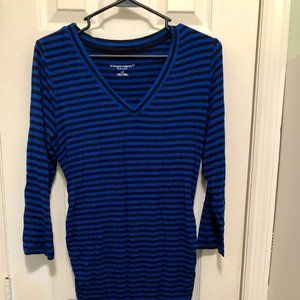 Liz Lange Maternity Vneck Top Sz S/P